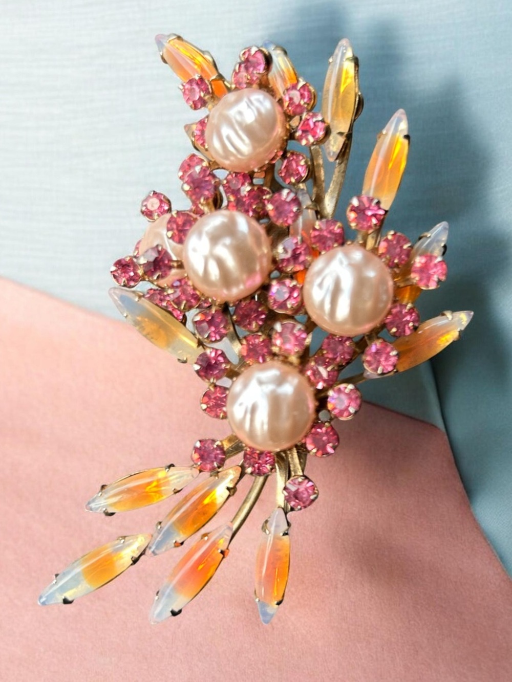 Vintage Juliana D & E Faux Baroque Pearl & Givre Glass Floral Spray Brooch